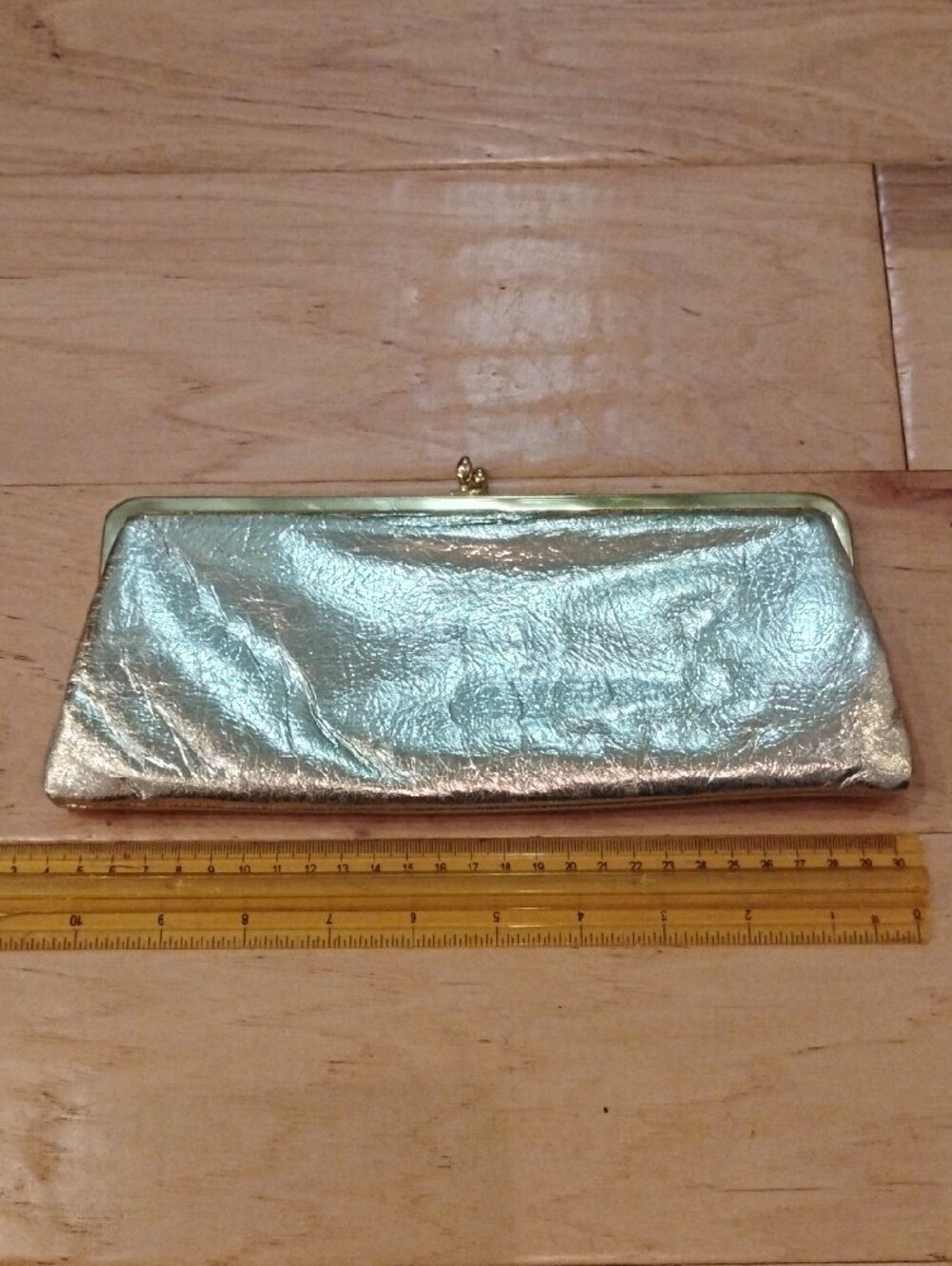 Vintage Metallic Gold Lame Clutch - Picture 4 of 4